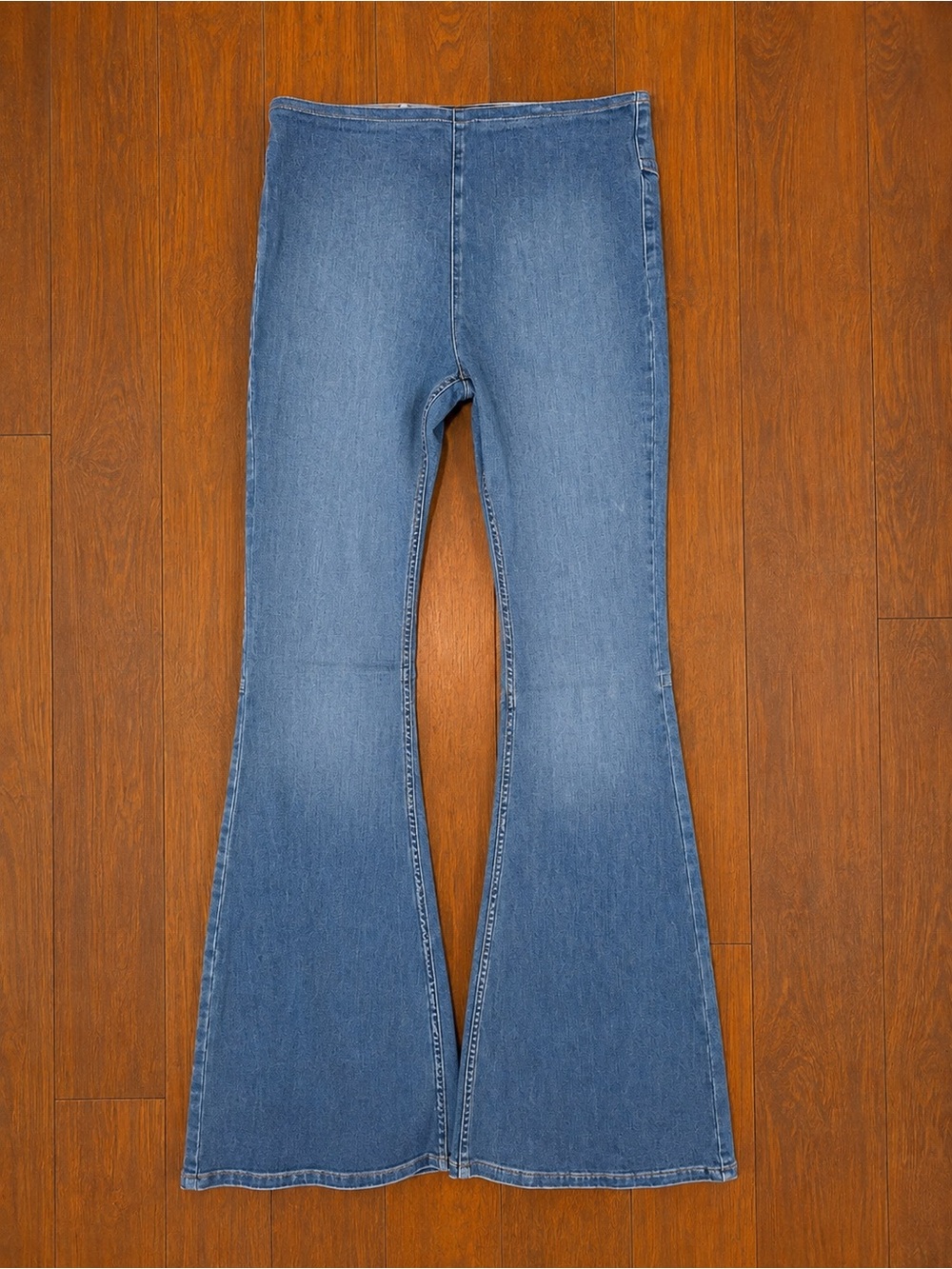 Free People Indigo Pull-On Flare Jeans Sz 29 NWOT